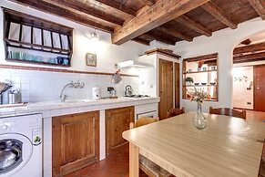 Pinti 46 in Firenze With 1 Bedrooms and 1 Bathrooms
