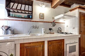 Pinti 46 in Firenze With 1 Bedrooms and 1 Bathrooms