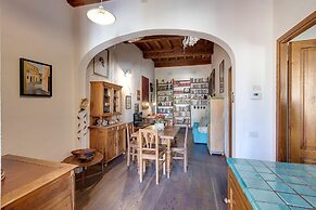 Mezzo 24 in Firenze With 2 Bedrooms and 1 Bathrooms