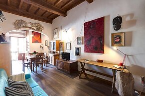 Mezzo 24 in Firenze With 2 Bedrooms and 1 Bathrooms