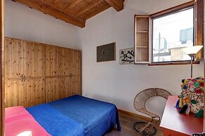 Mezzo 24 in Firenze With 2 Bedrooms and 1 Bathrooms