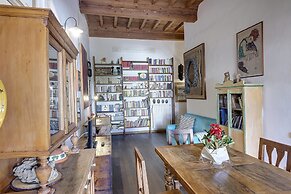 Mezzo 24 in Firenze With 2 Bedrooms and 1 Bathrooms