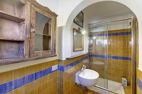 Mezzo 24 in Firenze With 2 Bedrooms and 1 Bathrooms