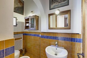 Mezzo 24 in Firenze With 2 Bedrooms and 1 Bathrooms