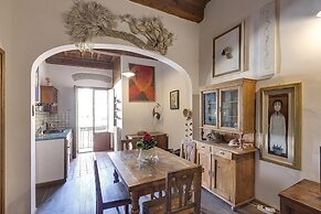 Mezzo 24 in Firenze With 2 Bedrooms and 1 Bathrooms