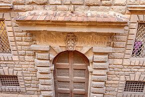 Leoni 10 in Firenze With 1 Bedrooms and 1 Bathrooms