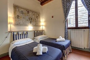 Leoni 10 in Firenze With 1 Bedrooms and 1 Bathrooms