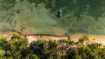 Private Beachfront House With Kayak & Guided Tours