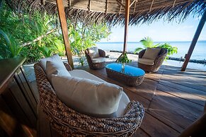 Private Beachfront House With Kayak & Guided Tours