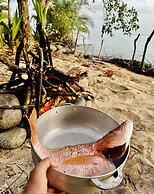 Private Beachfront House With Kayak & Guided Tours