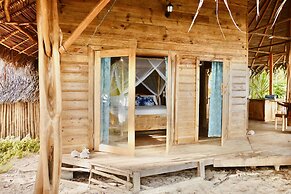 Private Beachfront House With Kayak & Guided Tours