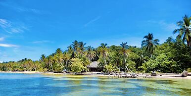 Private Beachfront House With Kayak & Guided Tours