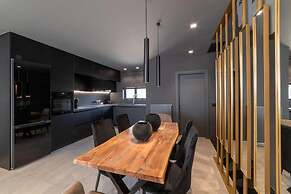 Beautiful 4-bed Villa Ria in Vathianos Kampos