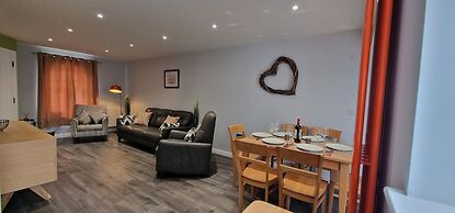 Luxury Sea View Modernised Pembrokeshire Cottage