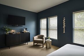 The Neighborhood Hotel-New Buffalo