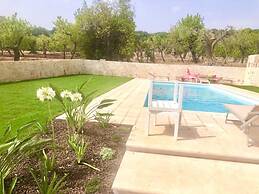 Trulli Di Pone in Cozzana