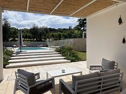 Trulli Di Pone in Cozzana