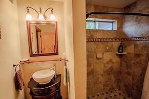 Beeline Guest House