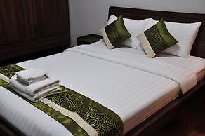 The Bedrooms Maeklong Service Apartment