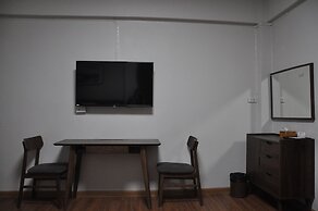 The Bedrooms Maeklong Service Apartment