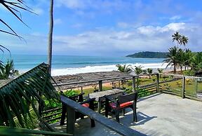 Afro Beach Eco Resort