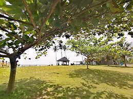 Afro Beach Eco Resort