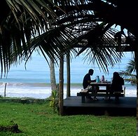 Afro Beach Eco Resort