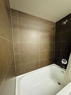 Kitimat River Motel & Suites