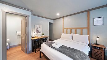 Blue Jay Lodge