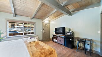 Blue Jay Lodge