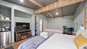 Blue Jay Lodge
