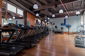 Holiday Inn Suites Kuwait by IHG