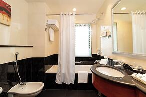 Holiday Inn Suites Kuwait by IHG