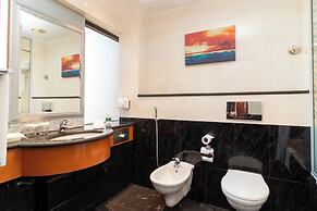 Holiday Inn Suites Kuwait by IHG