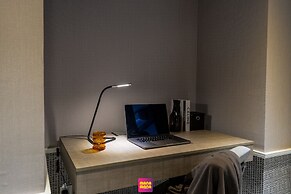 Millerz Square Suite By Mana-Mana