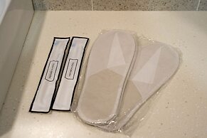 Millerz Square Suite By Mana-Mana