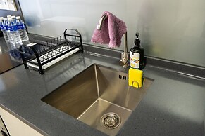 Millerz Square Suite By Mana-Mana