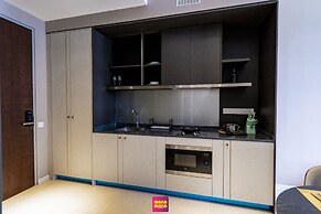 Millerz Square Suite By Mana-Mana