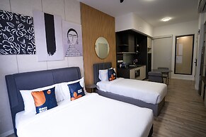 Millerz Square Suite By Mana-Mana