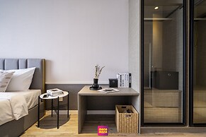 Millerz Square Suite By Mana-Mana