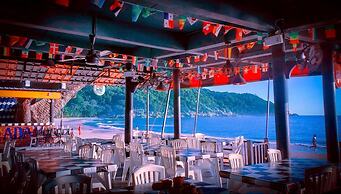 LOUD! a Full Moon Beach Hotel by Wild & Wandering