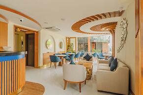 UMET Seaview Hotel with Free Roundtrip Airport Pick up and drop off