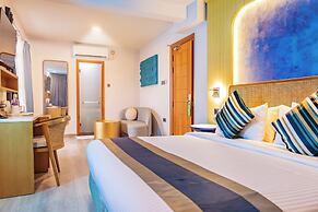 UMET Seaview Hotel with Free Roundtrip Airport Pick up and drop off