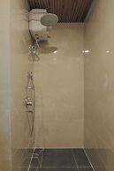 UMET Seaview Hotel with Free Roundtrip Airport Pick up and drop off