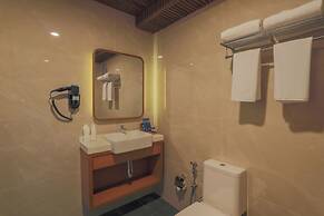 UMET Seaview Hotel with Free Roundtrip Airport Pick up and drop off