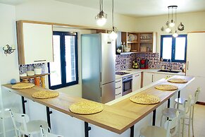 Villa Stefania with Pool