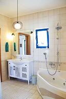 Villa Stefania with Pool