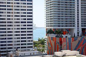 Center Stage- Downtown Parking Pool Hot Tub