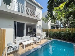 The Modernista 1 - Luxury Villa With Private Pool