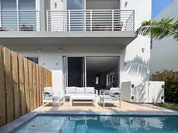 The Modernista 1 - Luxury Villa With Private Pool